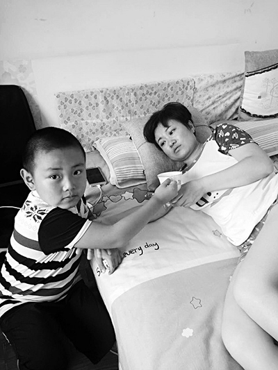 武乡患癌单亲妈妈:谁来帮帮她和孩子
