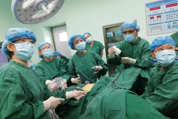 长治市妇幼:刘桂芝指导县级医院成功开展腹腔镜微创手术