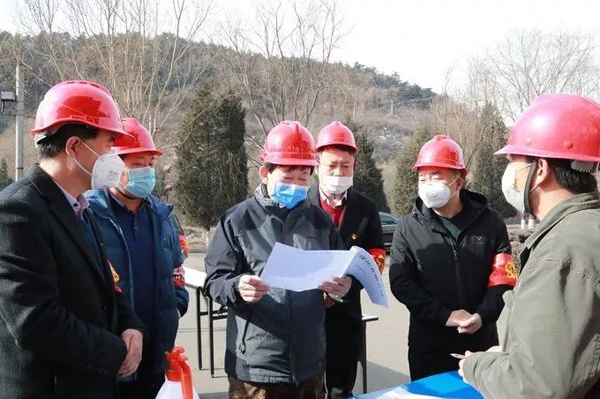 沁源县委书记金所军调研项目建设和企业复工复产工作