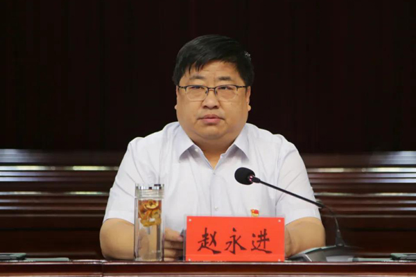 长子县 县委书记李国强在讲话中回顾了中国共产党99年的光辉历程,并