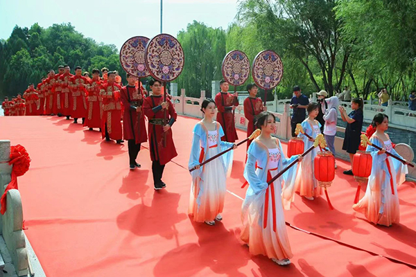 高甜来“囍”！襄垣县举行中式集体婚礼